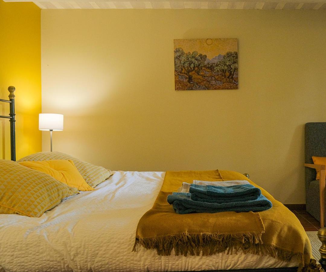 Montjoia Bed and Breakfast LʼIsle-sur-la-Sorgue Eksteriør billede