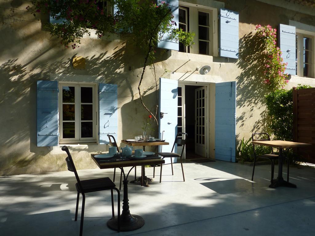 Montjoia Bed and Breakfast LʼIsle-sur-la-Sorgue Eksteriør billede